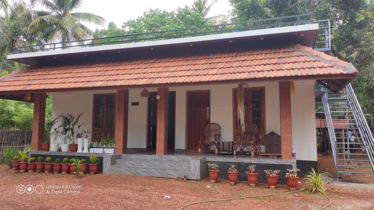 Munroe Coconut Homestay Mundrothuruth Exterior photo